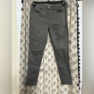 Women’s AEO stretch hi-rise jegging colored denim dark grey gray 10 short EUC